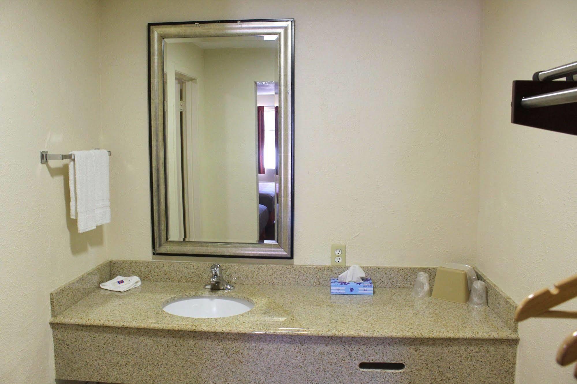 Motel 6-Winnie, Tx エクステリア 写真